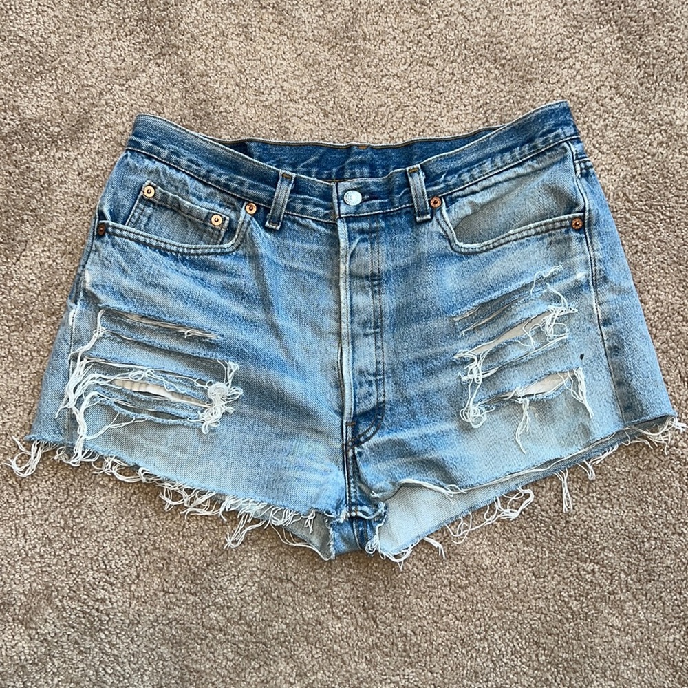 Vtg Levi’s 501 xx Denim Cut Off Shorts M